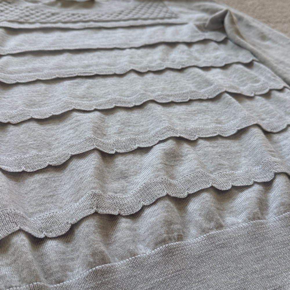 LOFT Women's Sweater - Picture 2 of 6